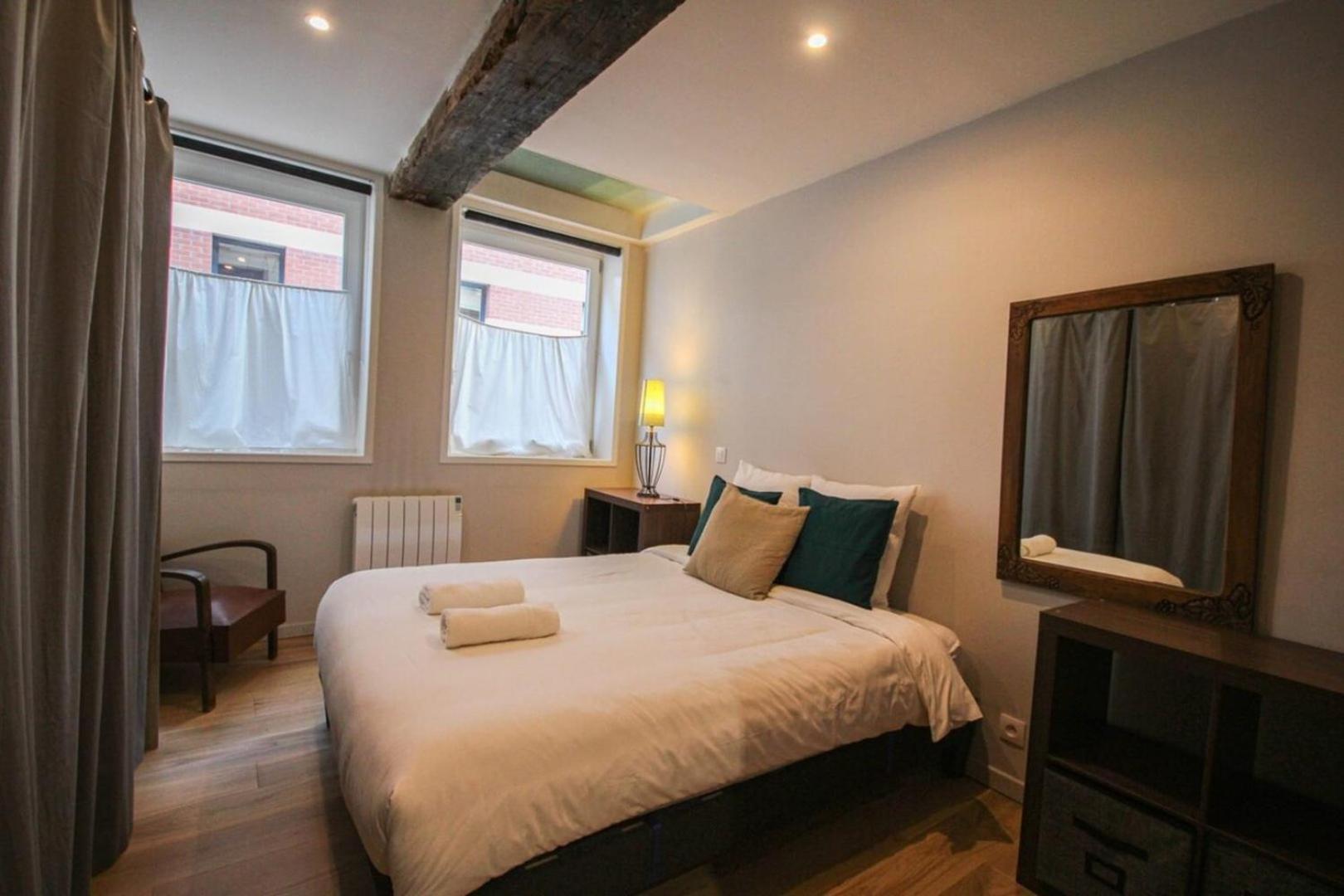 Duplex In The Heart Of Old Lille Terrace + Parkingアパートメント エクステリア 写真